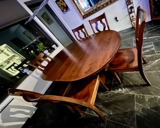 Oval Shape Dining Room Table With 6 Side Chairs - Maple Wood