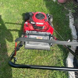 Bright Stratton Maquina De Cortar Yarda Estaba Funcionando Muy Bien Pero Dejo De Funcionar Lavendo Barata 