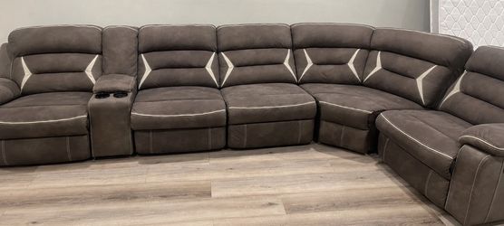 Large Sectional – Good Used Condition