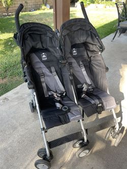 uppababy cruz stroller bassinet V3 + V3 Bundle Color:Black Frame With Ginger Color Pack Union Kids Cadet Mini Designed for naps on Best Choice Products 10x10ft Cantilever Patio Umbrella w/ Base Included  Solar LED Lights 360 Rotation Large Offset Hanging Outdoor Shade for Deck Pool Backyard w/ Stand – Fog Gray