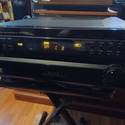 PIONEER ELITE VSX-07TX 7.1 CHANNELS AV RECEIVER AND 7.1 SONY DAYTON SPEAKERS SYSTEM $1000 FINAL PRICE READ DESCRIPTION AND SEE ALL PICTURES