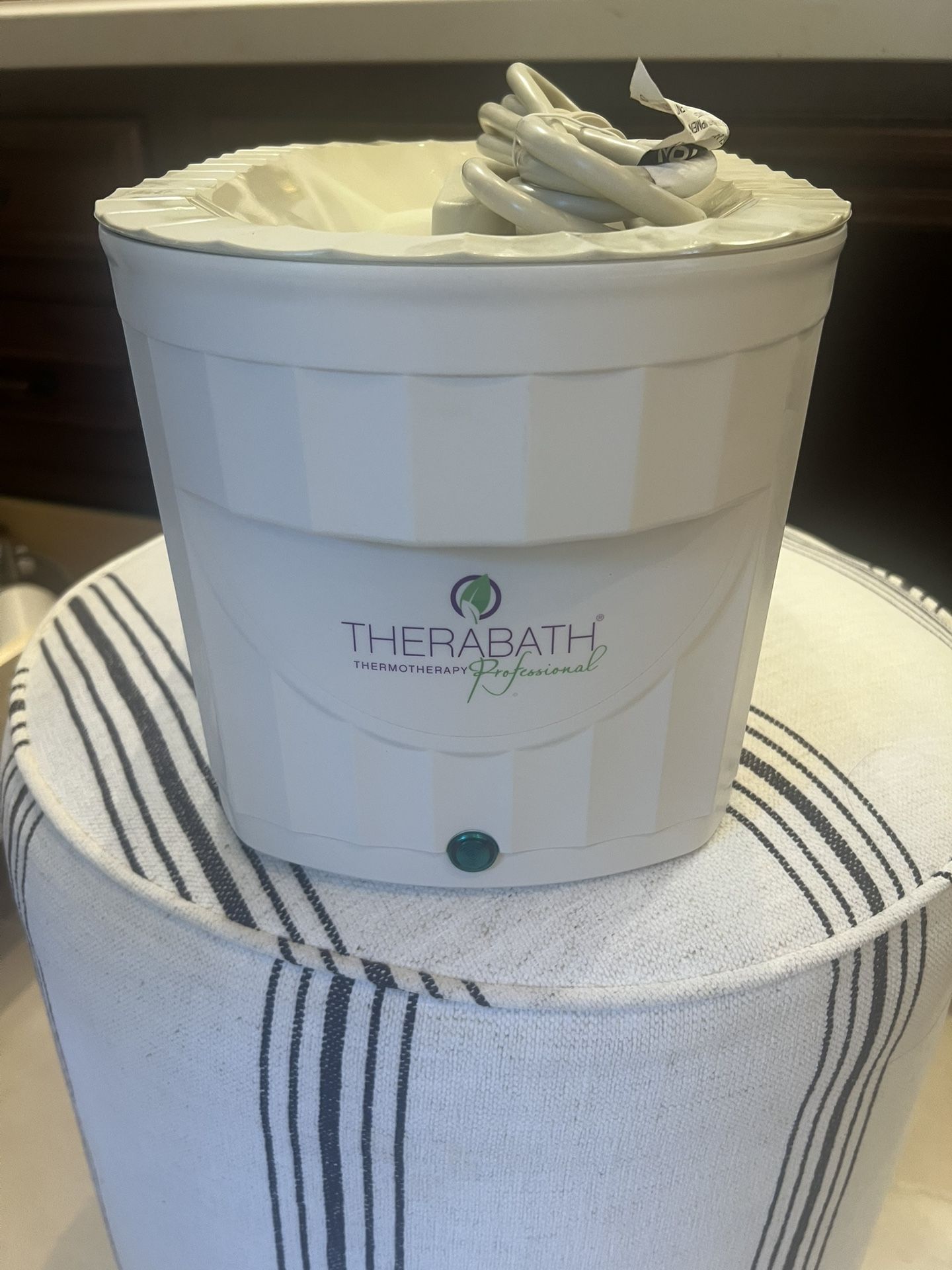 Therabath Professional Paraffin Bath – with Classic Paraffin