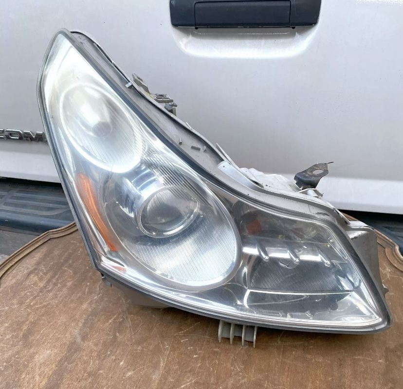 Fits 2007-08 Infiniti G35 Sedan Passenger Right HID Headlight DEPO Aftermarket