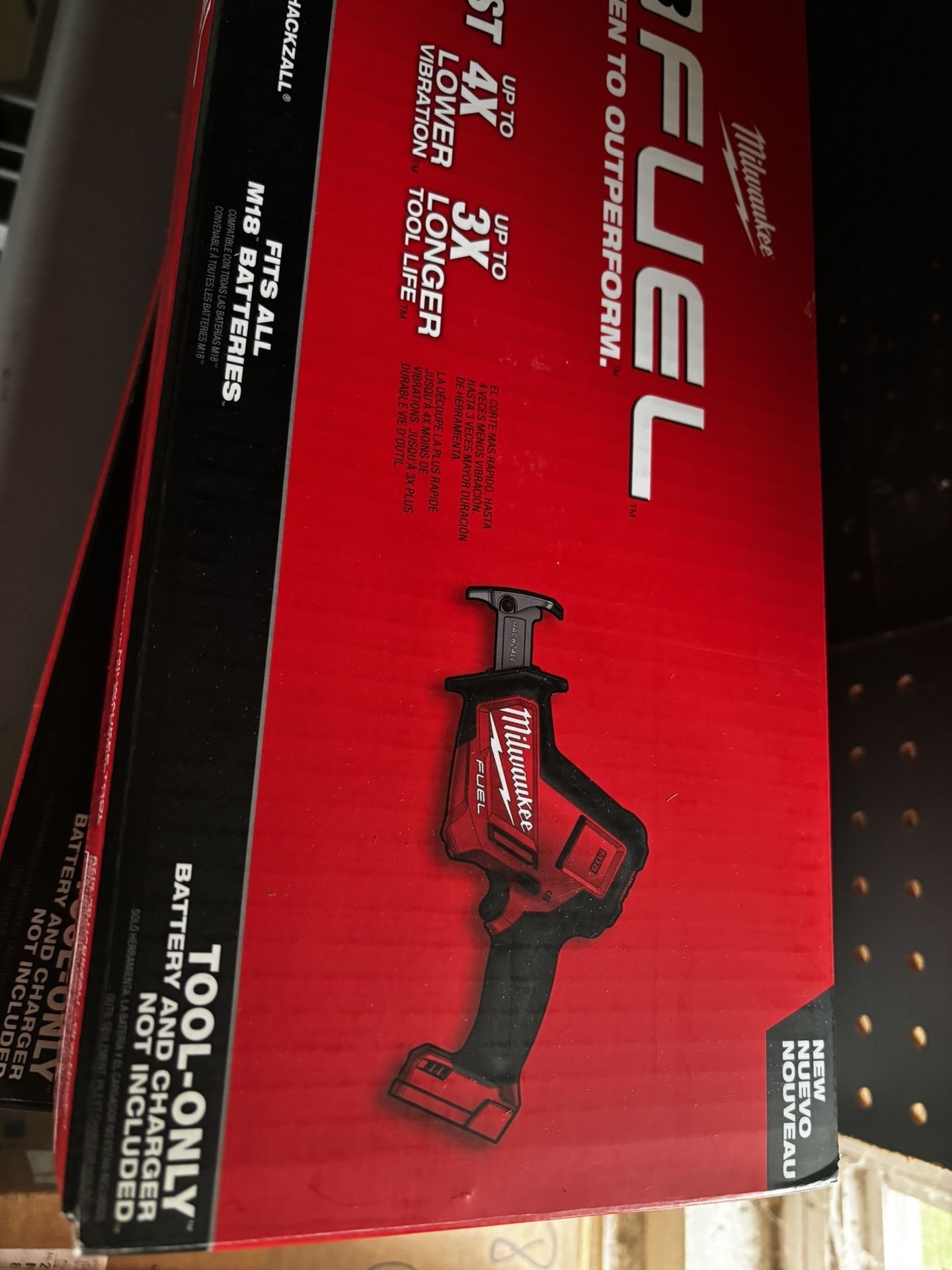 Milwaukee M18 Fuel Hacksaw