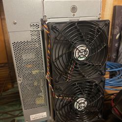 Bitmain S19 JPRO+ 117 TH Crypto Miner
