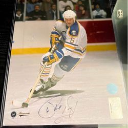 Buffalo Sabres Phil Housley Signed 8x10 