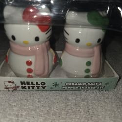 Hello Kitty Snowman Salt And Pepper Shakers