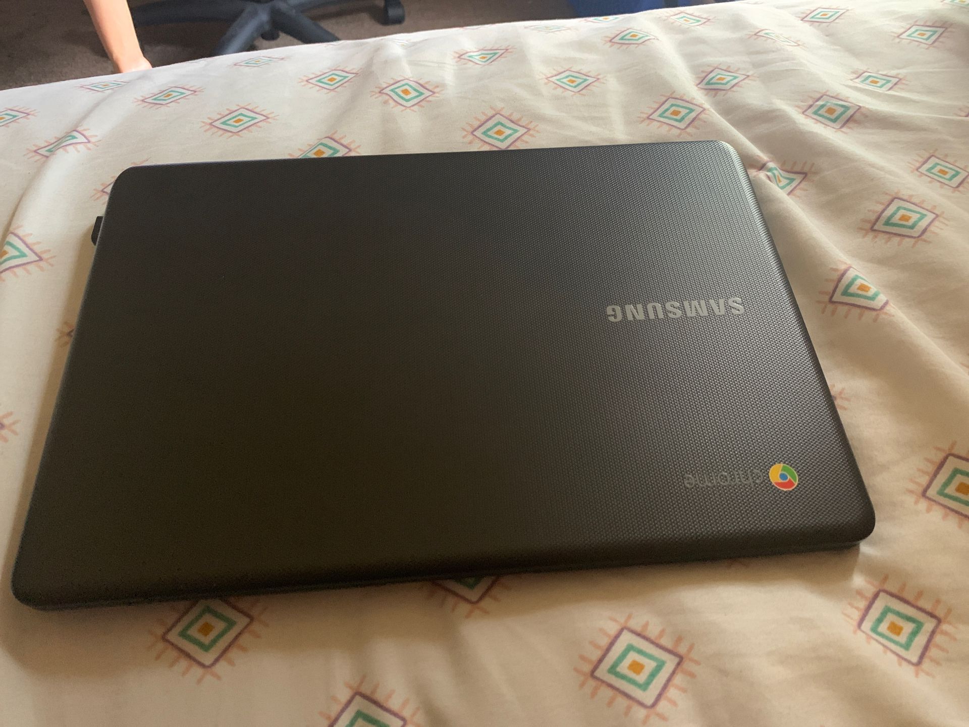 Samsung google chromebook Model XE500C13 (2018)