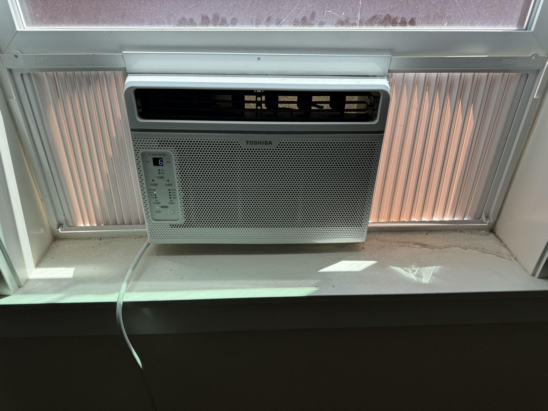 AC Window Unit