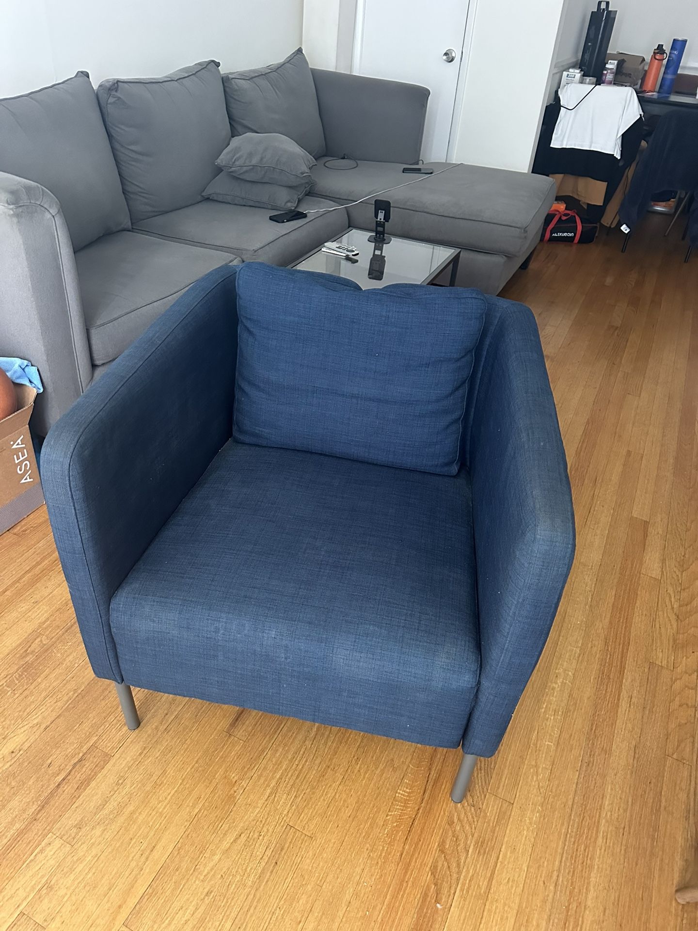 Blue Accent Armchair – Like New
