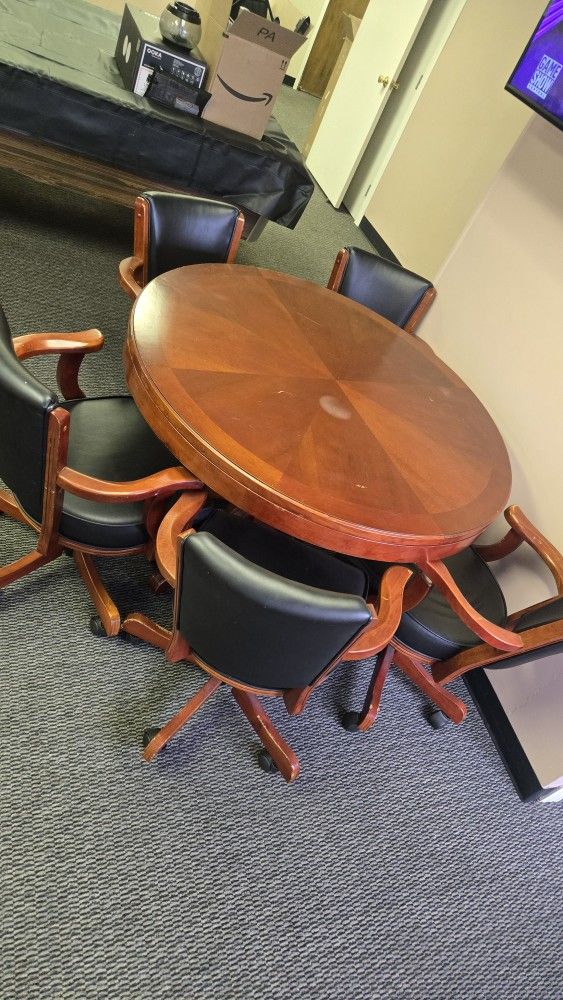 Convertible Poker Table