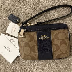 Coach Wristlet Brand New 