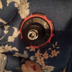 Palm Ratcheting Screwdriver