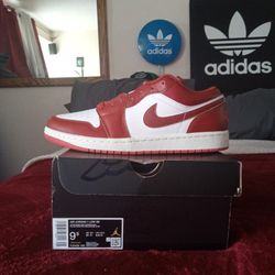 Air Jordan 1 Low SE "Dune Red" Size 9.5 Brand New 