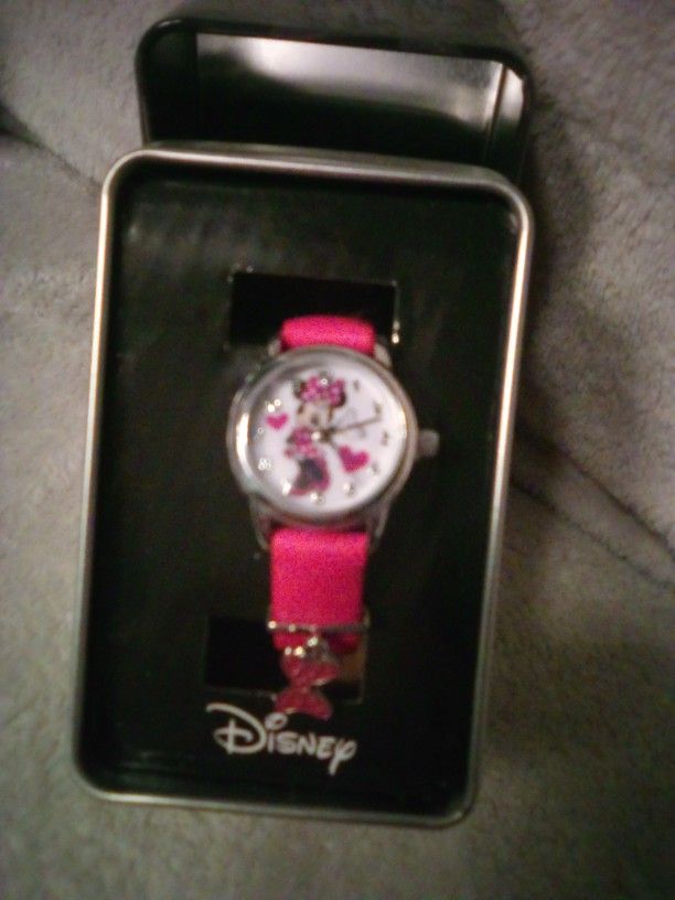 Minnie Mouse Watch With Charm