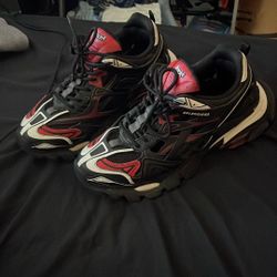 Balenciaga Track 2’s