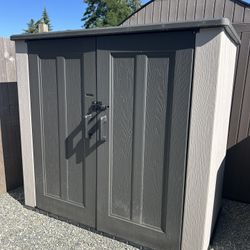 Lifetime Outdoor Utility Storage Shed