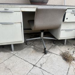 free desk
