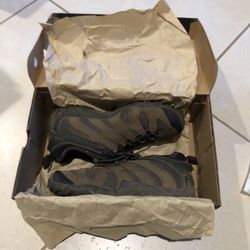 Merrell Hiking Shoes Men’s Size 7