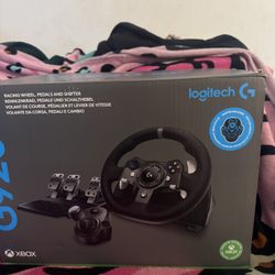 Logitech G920 SE Xbox racing Wheel