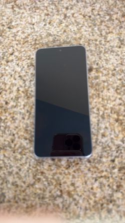 Samsung Galaxy S25 SM-S931U1 - 128GB - Silver (Carrier Unlocked) ( Scratches