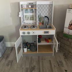 Toddler Kitchen 