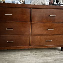 Room Forniture With Mirror 