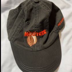 $10 Hooters Hat 