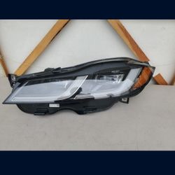 2021 -2023 JAGUAR F-PACE XF XE XJ LEFT
HEADLIGHT DRIVER SIDE GENUINE USED
OEM. G4