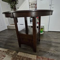 Mesa de comedor  usada como nueva wn exelente condiciones