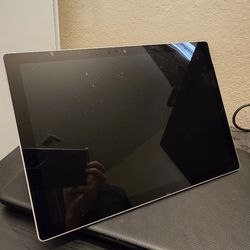  Microsoft Surface Pro Tablet