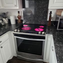 Whirlpool GLASSTOP STOVE 