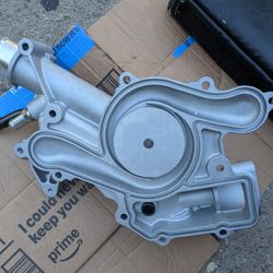 Brand New Water Pump 5.7 V8hemi