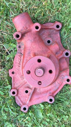 Ford Cast Iron Engine Water Pump