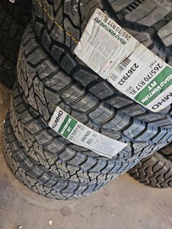 New set of tires 265 70 17 Kumho rt