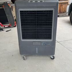 Hessaire Indoor and Outdoor Use Portable 1,600 Square Foot Cooling Area, Evaporative Swamp Air Cooler with 3 Fan Settings, Gray