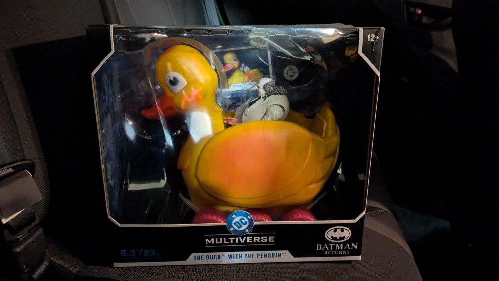 DC Multiverse McFarlane Toys Batman Returns The Duck w/ The Penguin. Seals are cut but never taken out of box 