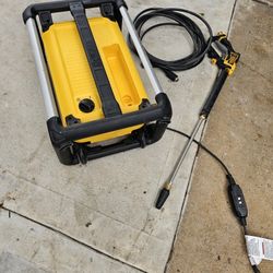 Dewalt 2100psi Electric Pressure Washer Like New $140 Price FIRM/ Como Nueva PRECIO FIRME $140