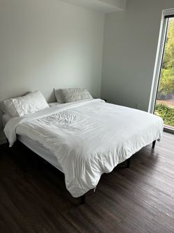 King Bed Set — Beautyrest 12" Mattress + Adjustable Base + Frame