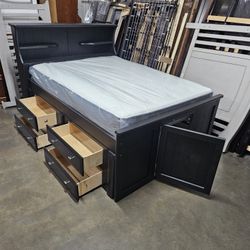 Full Captains Bed And Mattress 