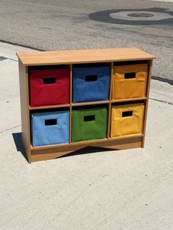6-Cube Storage Organizer with Fabric Bins 32” x25” x 11”