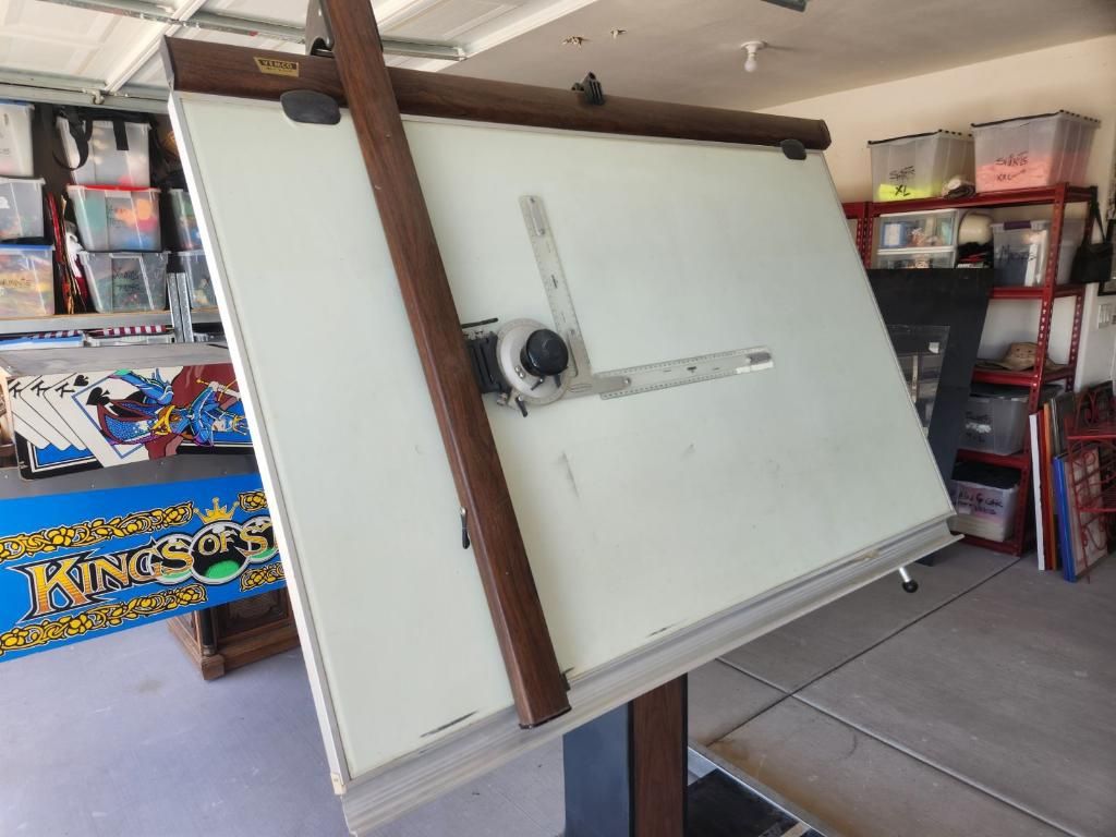 Hamilton Industries VR20 Motorized Drafting Table for Sale in Las Vegas, NV OfferUp