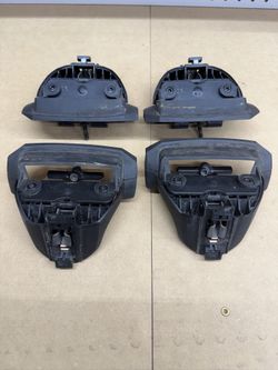 Thule 460R Rapid Podium Fixpoint Foot Set And Thule Podium Fit Kit 3142