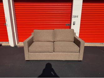 Light Brown Crate & Barrel 2-Seater Sofa*FREE DELIVERY 🚚