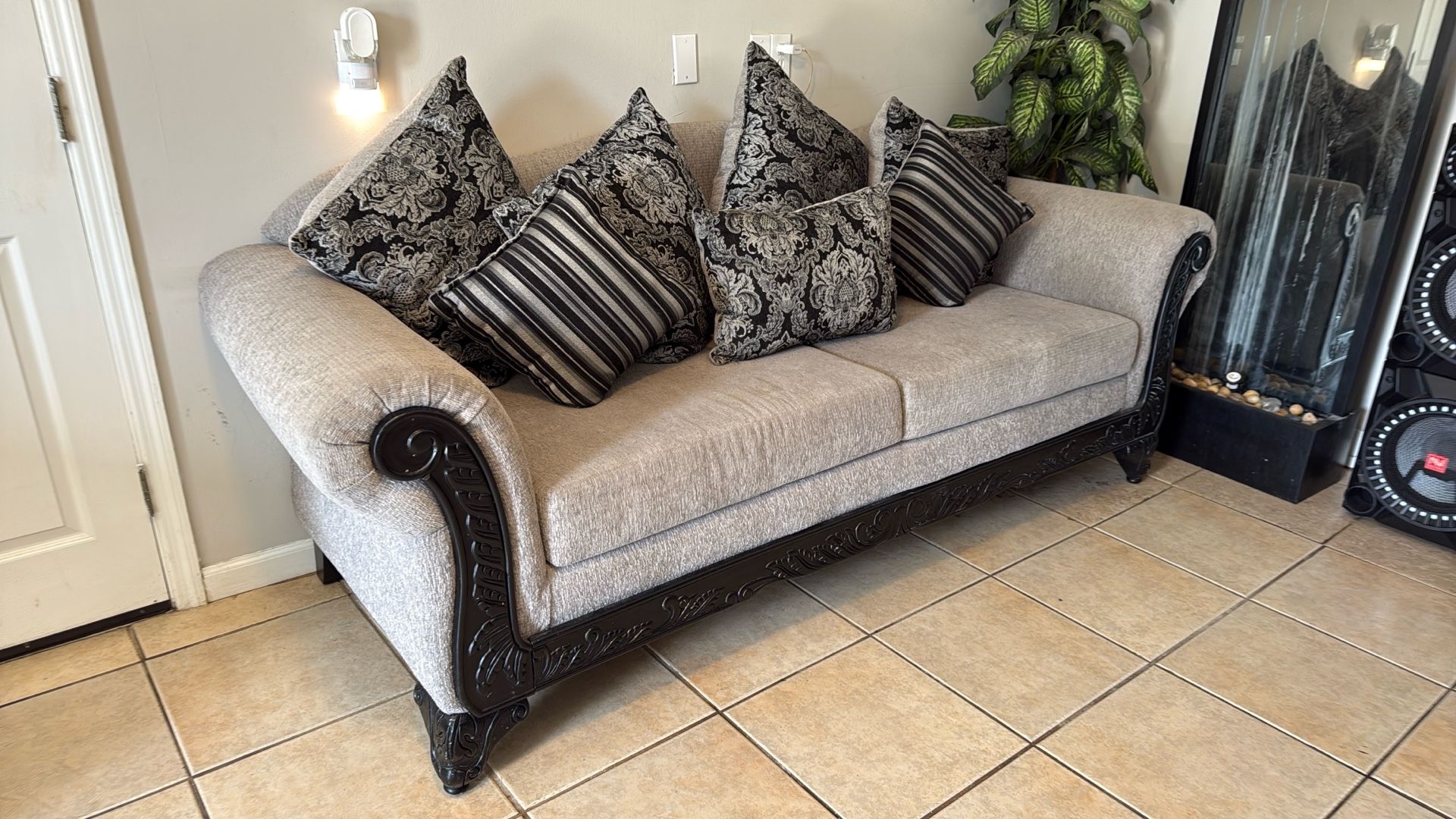 2 Piece Luxury Sofa And Love Seat