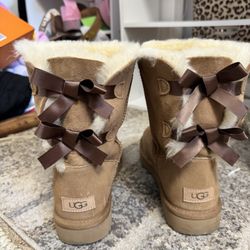 Ugg Bow Boots Brand New