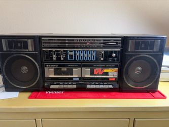 Sanyo C35 Double Cassette Boombox Stereo