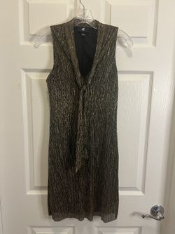 NWOT IZ Byer Gold Metallic Sleeveless Dress S