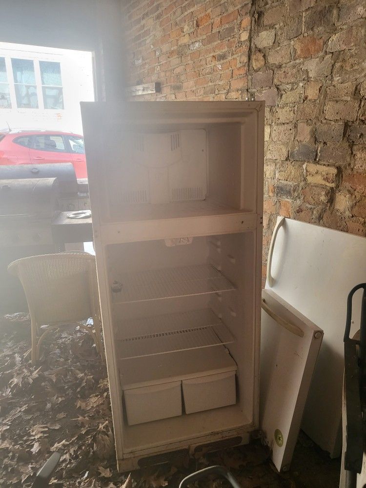Fridge