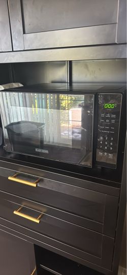Black+Decker Black Countertop Microwave